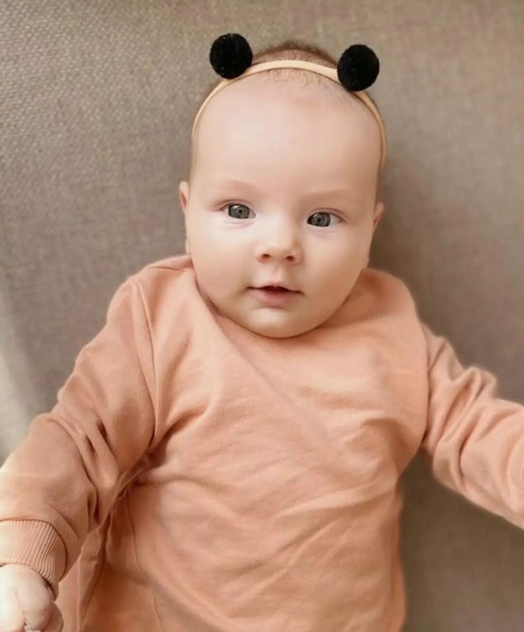 Siyah Minik Ponpon Bant