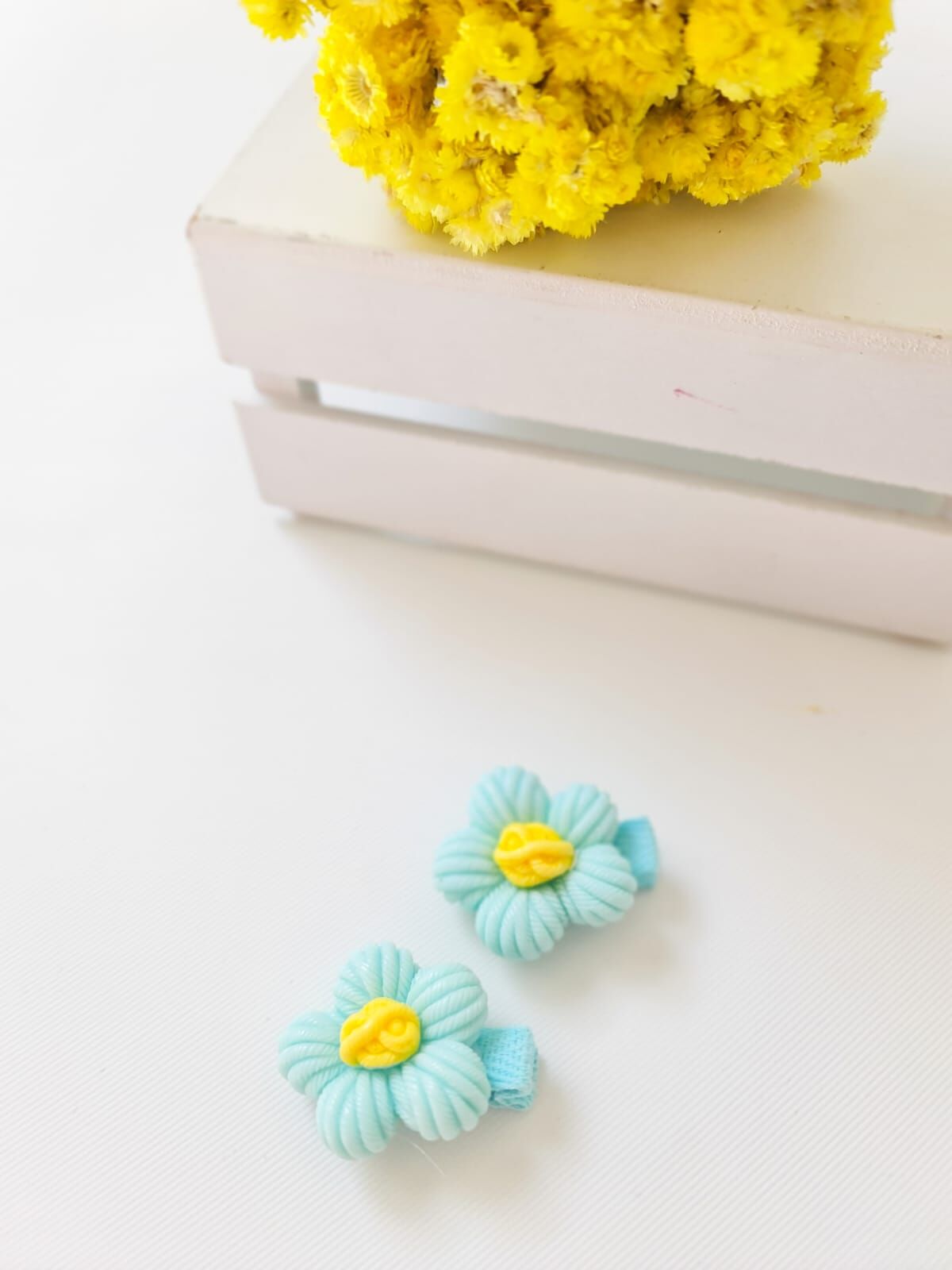Çiçek Objeli Klips Toka – 2’li Set | Çocuklara Uygun Şık ve Renkli Tasarım