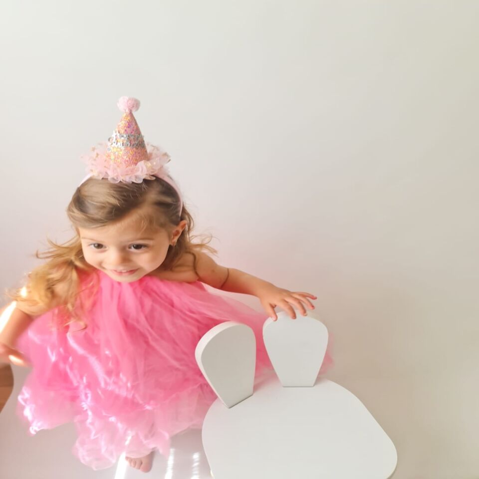 Simli Happy Birthday Yazılı Doğum Günü Şapkası – 3 Yaş ve Üzeri Çocuklar İçin Parti Şapkası