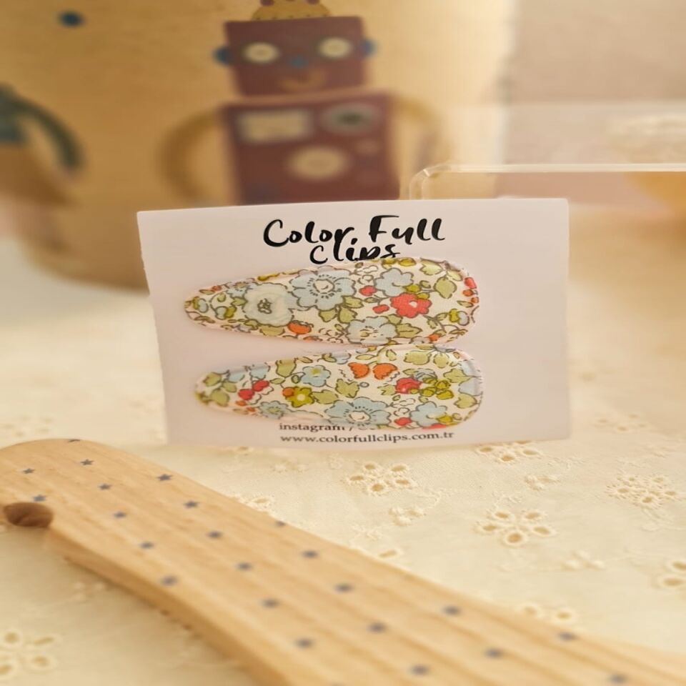 Çiçek Desenli Çıtçıt Toka Çift